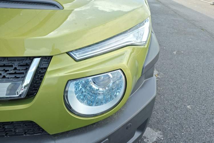 Used BAIC Off-Road BJ20 2016 1.5T CVT Elite Model Left Front Headlight