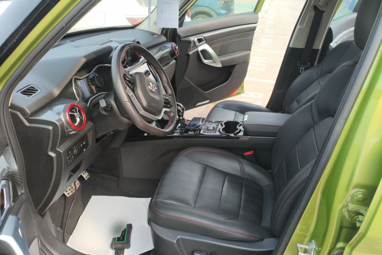 Used BAIC Off-Road BJ20 2016 1.5T CVT Prestige Edition Left Front Seat