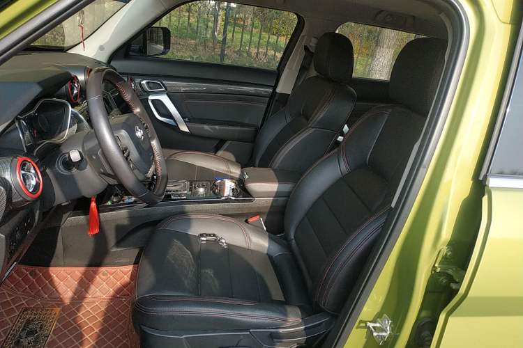 Used BAIC Off-Road BJ20 2016 1.5T CVT Luxury Model Left Front Seat