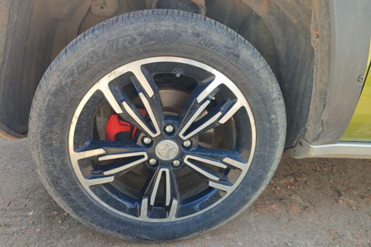 Used BAIC Off-Road BJ20 2016 1.5T CVT Luxury Model Left Front Wheel Hub