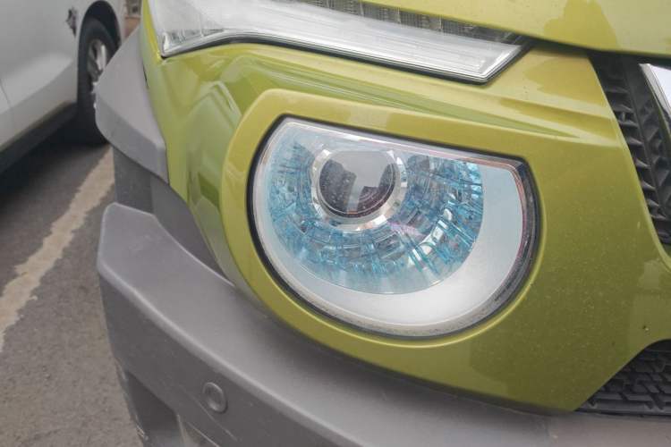 Used BAIC Off-Road BJ20 2016 1.5T CVT Luxury Model Right Front Headlight
