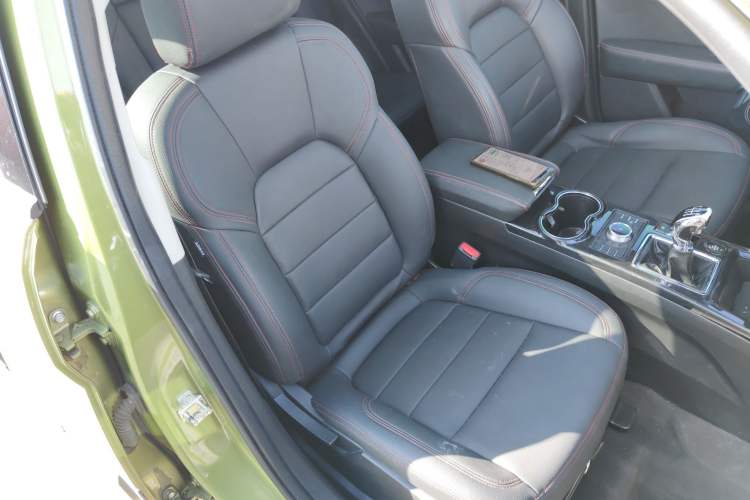 Used BAIC Off-Road BJ20 2016 1.5T Manual Luxury Model Right Front Seat