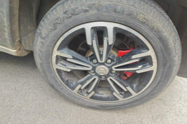 Used BAIC Off-Road BJ20 2016 1.5T CVT Luxury Model Right Front Wheel Hub