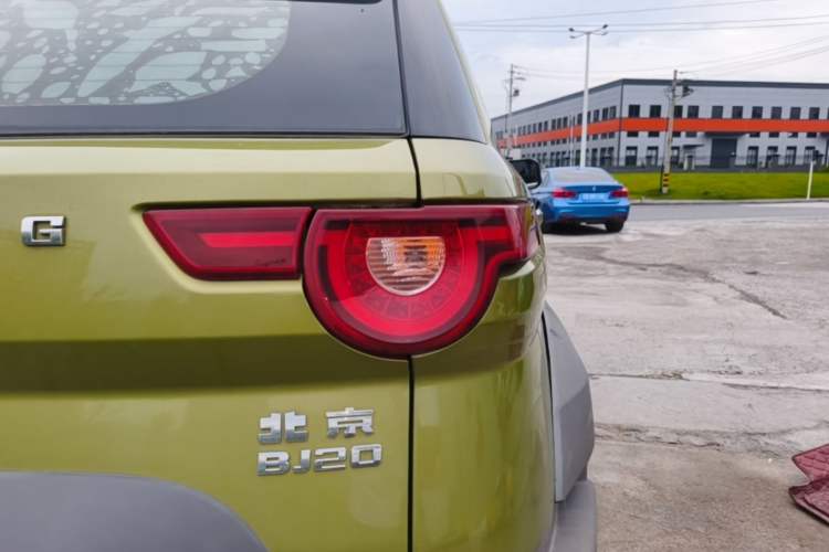 Used BAIC Off-Road BJ20 2016 1.5T CVT Luxury Model Right Rear Taillight