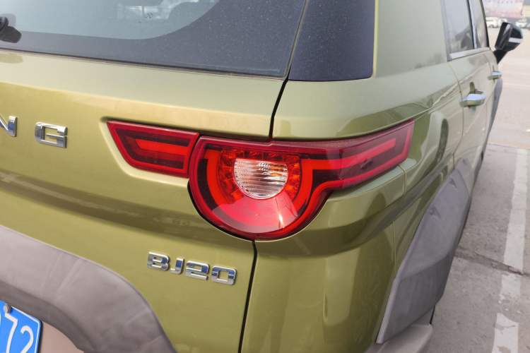 Used BAIC Off-Road BJ20 2016 1.5T CVT Prestige Edition Right Rear Taillight