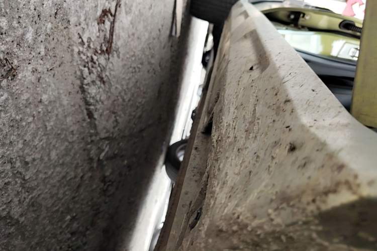 Used BAIC Off-Road BJ20 2016 1.5T CVT Luxury Model Right Side Sill