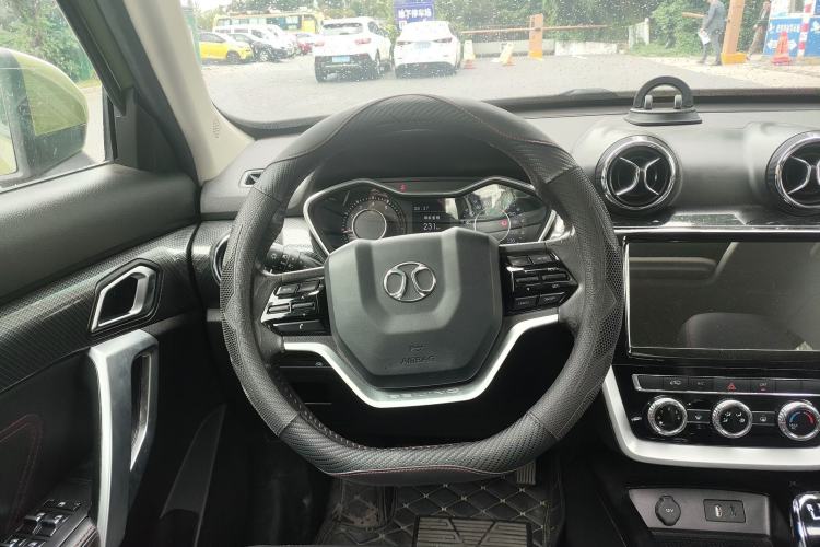 Used BAIC Off-Road BJ20 2016 1.5T Manual Luxury Model Steering Wheel