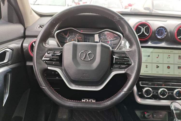 Used BAIC Off-Road BJ20 2016 1.5T CVT Luxury Model Steering Wheel