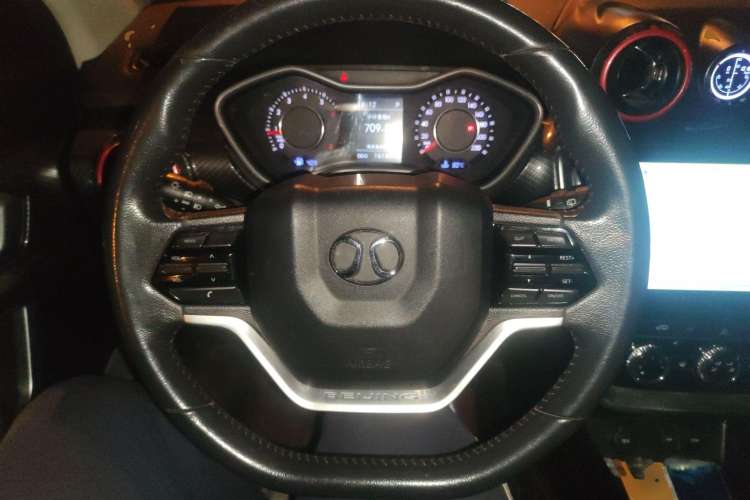 Used BAIC Off-Road BJ20 2016 1.5T CVT Luxury Model Steering Wheel