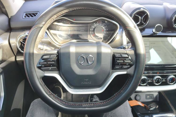 Used BAIC Off-Road BJ20 2016 1.5T Manual Luxury Model Steering Wheel