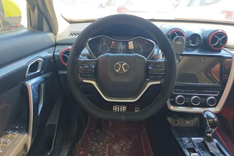 Used BAIC Off-Road BJ20 2016 1.5T CVT Luxury Model Steering Wheel
