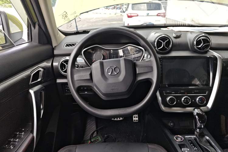 Used BAIC Off-Road BJ20 2016 1.5T CVT Elite Model Steering Wheel
