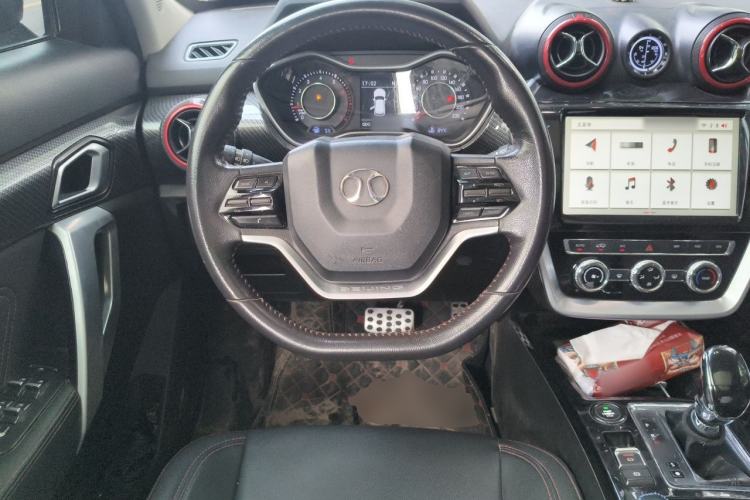 Used BAIC Off-Road BJ20 2016 1.5T CVT Luxury Model Steering Wheel