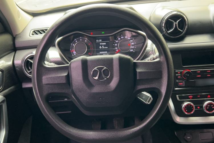 Used BAIC Off-Road BJ20 2016 1.5T Manual Elite Edition Steering Wheel