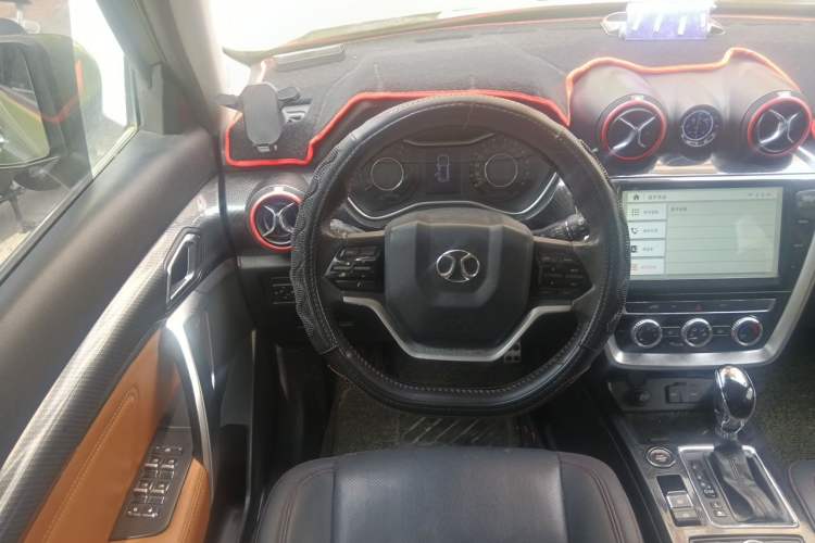 Used BAIC Off-Road BJ20 2016 1.5T CVT Luxury Model Steering Wheel