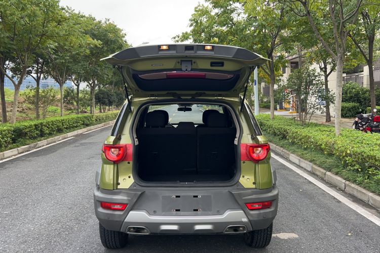 Used BAIC Off-Road BJ20 2016 1.5T Manual Elite Edition Trunk
