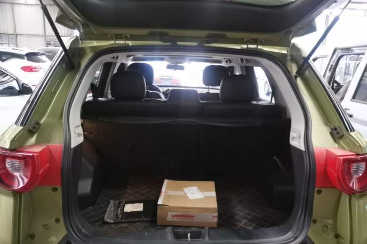 Used BAIC Off-Road BJ20 2016 1.5T CVT Luxury Model Trunk