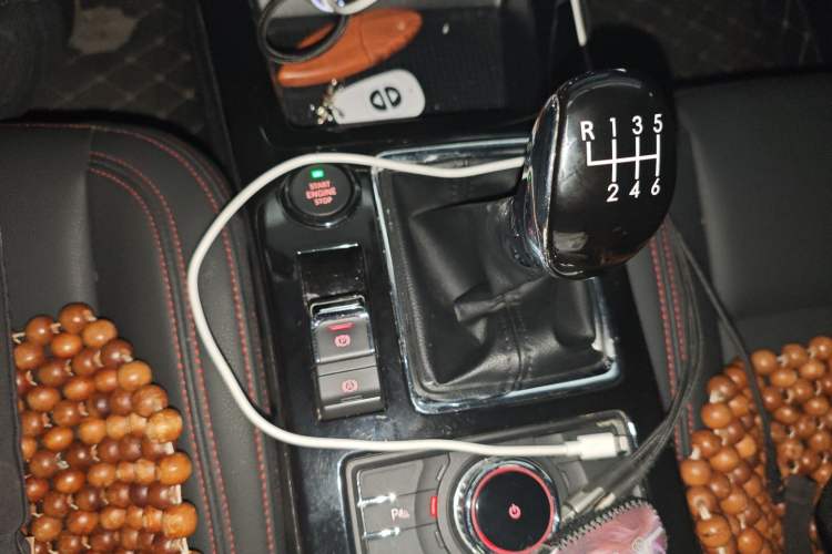 Used BAIC Off-Road BJ20 2016 1.5T Manual Luxury Model Gear Lever