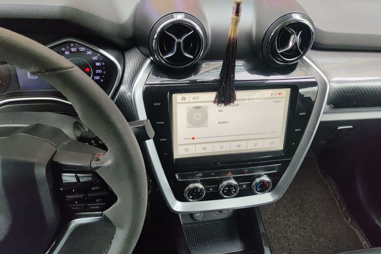 Used BAIC Off-Road BJ20 2016 1.5T Manual Luxury Model Audio And AC Panel