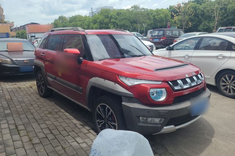 Used BAIC Off-Road BJ20 2016 1.5T Manual Luxury Model Exterior 2