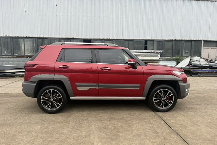 Used BAIC Off-Road BJ20 2016 1.5T CVT Luxury Model Exterior 2