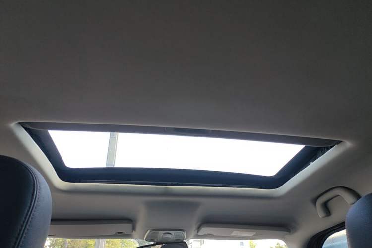 Used BAIC Off-Road BJ20 2016 1.5T CVT Prestige Edition Headliner