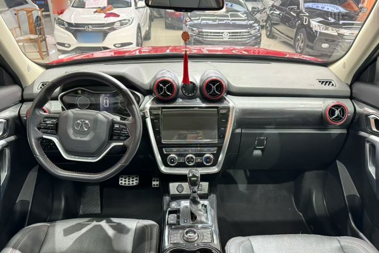 Used BAIC Off-Road BJ20 2016 1.5T CVT Prestige Edition Interior 1