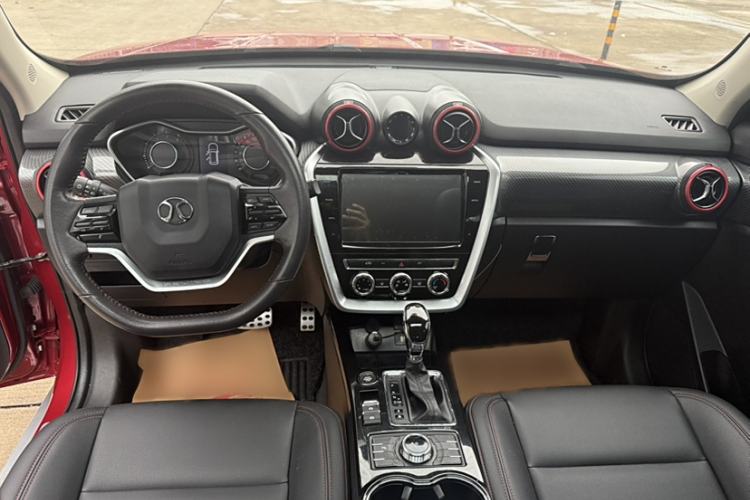 Used BAIC Off-Road BJ20 2016 1.5T CVT Luxury Model Interior 1