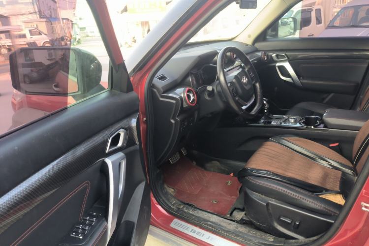 Used BAIC Off-Road BJ20 2016 1.5T CVT Luxury Model Interior 3
