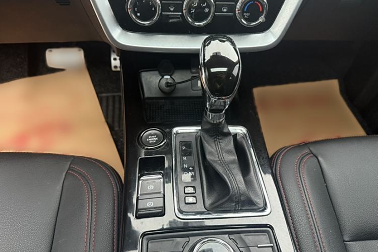 Used BAIC Off-Road BJ20 2016 1.5T CVT Luxury Model Interior 4