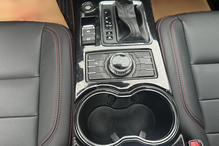 Used BAIC Off-Road BJ20 2016 1.5T CVT Luxury Model Interior 5