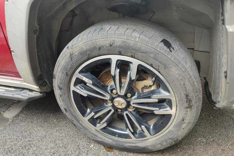 Used BAIC Off-Road BJ20 2016 1.5T Manual Luxury Model Right Front Wheel Hub