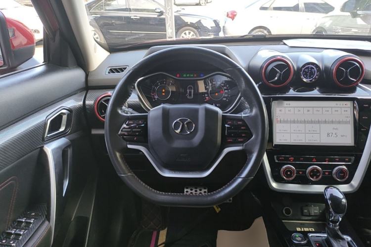 Used BAIC Off-Road BJ20 2016 1.5T CVT Prestige Edition Steering Wheel