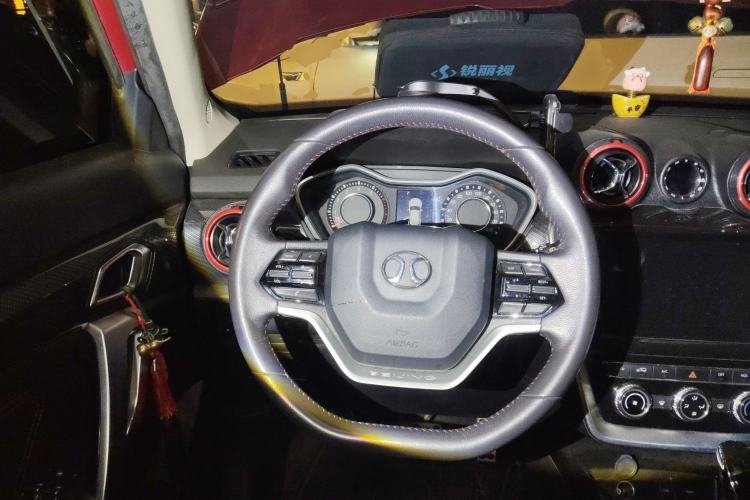 Used BAIC Off-Road BJ20 2016 1.5T CVT Prestige Edition Steering Wheel