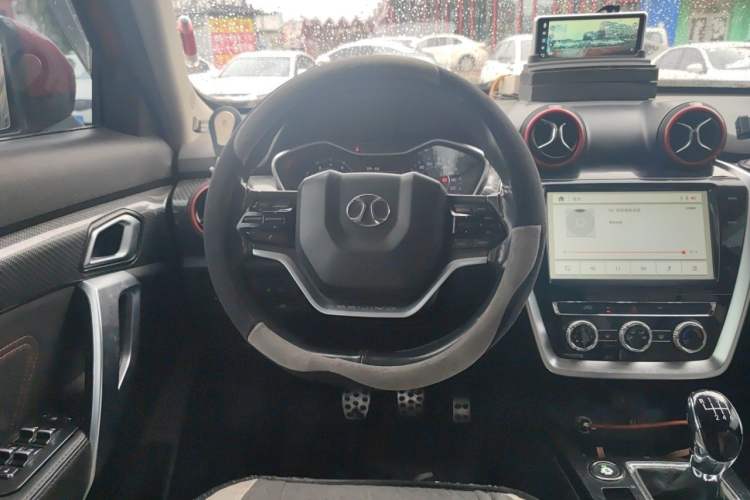 Used BAIC Off-Road BJ20 2016 1.5T Manual Luxury Model Steering Wheel