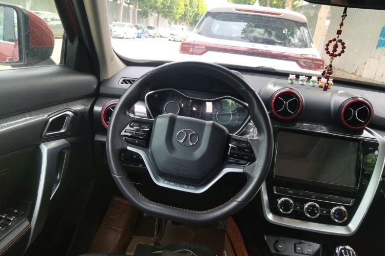 Used BAIC Off-Road BJ20 2016 1.5T Manual Luxury Model Steering Wheel