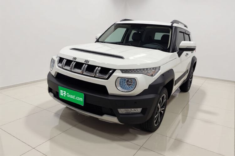Used BAIC Off-Road BJ20 2016 1.5T Manual Luxury Model Guazi used car, China used car export, Used car for sale, Used  cars, Cheapest cars for sale