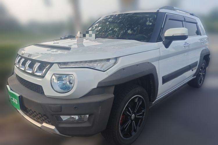 Used BAIC Off-Road BJ20 2016 1.5T CVT Luxury Model Guazi used car, China used car export, Used car for sale, Used cars, Cheapest cars for sale