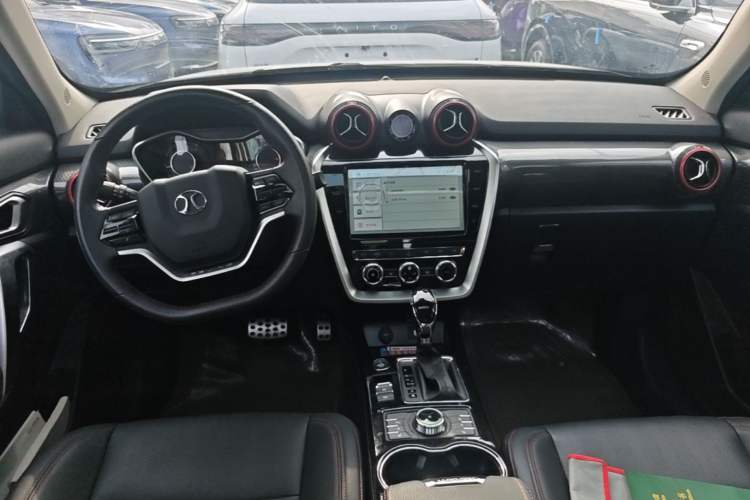 Used BAIC Off-Road BJ20 2016 1.5T CVT Prestige Edition Center Console