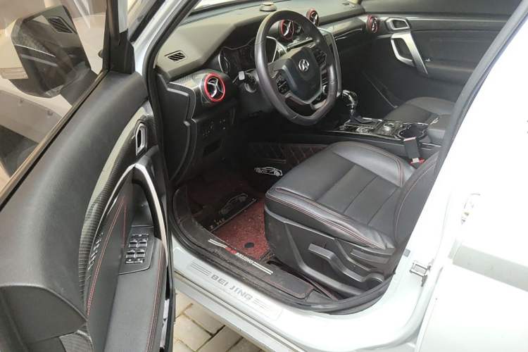 Used BAIC Off-Road BJ20 2016 1.5T CVT Luxury Model Driver Seat