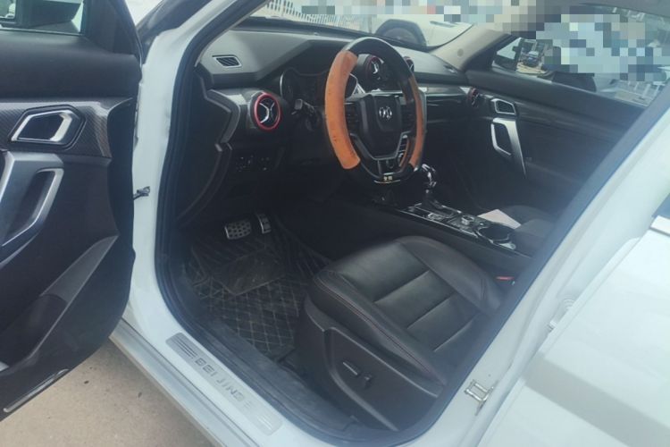 Used BAIC Off-Road BJ20 2016 1.5T CVT Prestige Edition Driver Seat