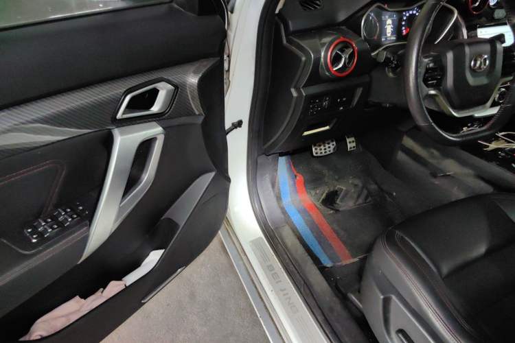 Used BAIC Off-Road BJ20 2016 1.5T CVT Luxury Model Driver Seat