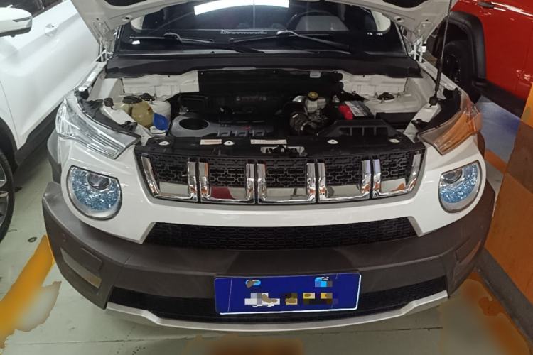 Used BAIC Off-Road BJ20 2016 1.5T Manual Luxury Model Engine Bay