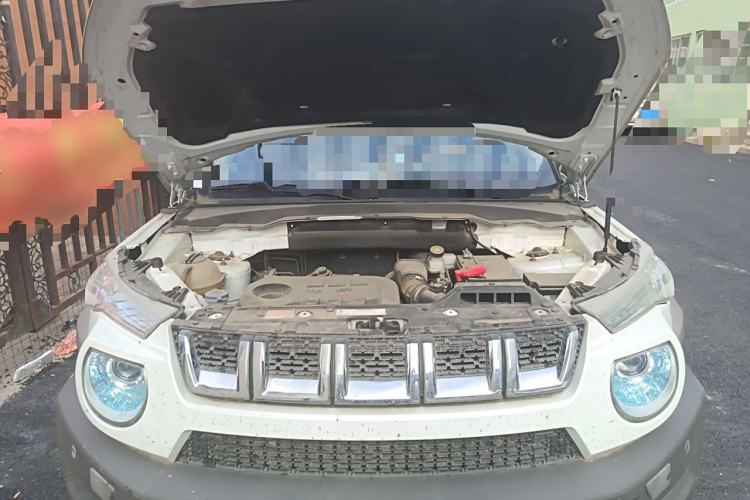 Used BAIC Off-Road BJ20 2016 1.5T CVT Luxury Model Engine Bay