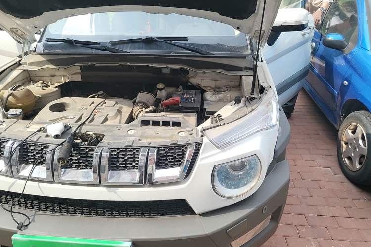 Used BAIC Off-Road BJ20 2016 1.5T CVT Luxury Model Engine Bay Left