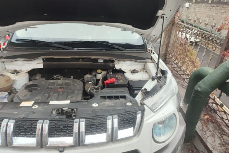 Used BAIC Off-Road BJ20 2016 1.5T Manual Luxury Model Engine Bay Left