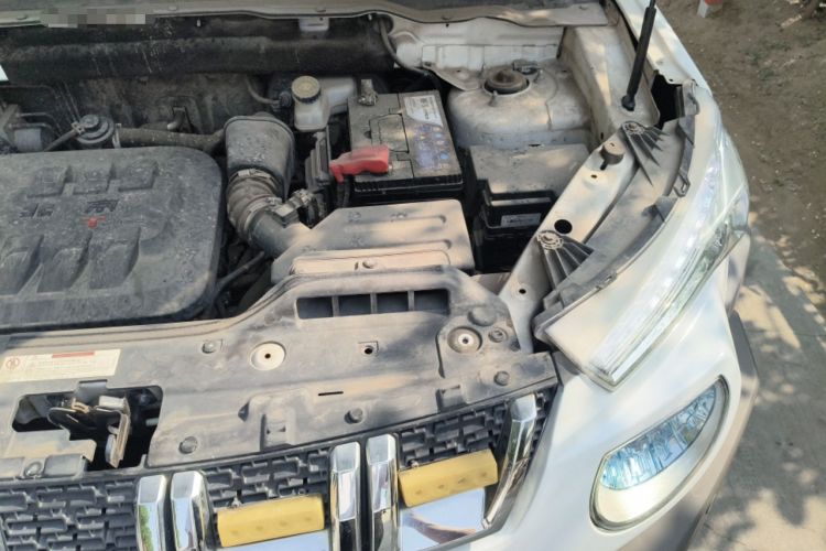 Used BAIC Off-Road BJ20 2016 1.5T CVT Luxury Model Engine Bay Left