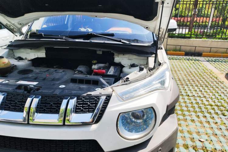 Used BAIC Off-Road BJ20 2016 1.5T CVT Luxury Model Engine Bay Left
