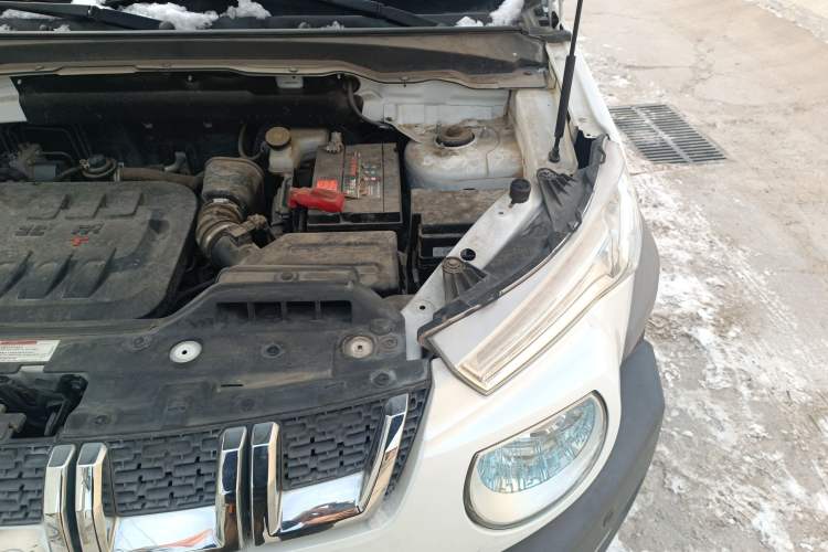 Used BAIC Off-Road BJ20 2016 1.5T CVT Luxury Model Engine Bay Left