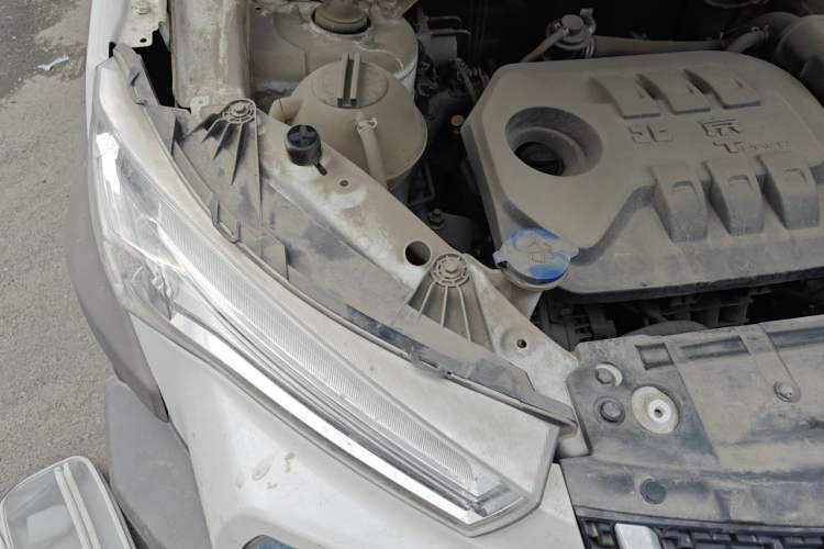 Used BAIC Off-Road BJ20 2016 1.5T CVT Luxury Model Engine Bay Right